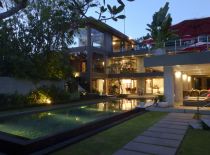 Villa Da Vinci, Villa at Night